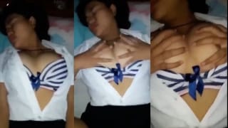 Bokep abg smp lagi tidur langsung di entot Kaka